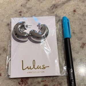 Lulu's Silver Hoop Earrings